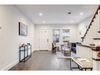 27 St Sauveur Court, Unit 27  Cambridge, MA 02138 Boston