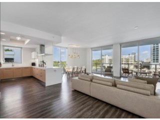 17111 Biscayne Boulevard, Unit 401  Aventura, FL 33160
