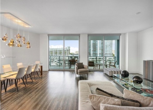 17111-biscayne-boulevard-unit-401-aventura-fl-33160-big-1