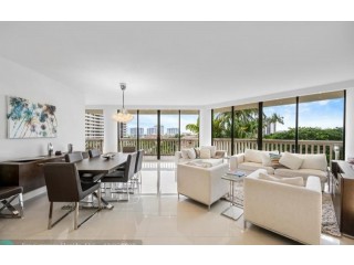2000 Island Boulevard, Unit 506  Aventura, FL 33160