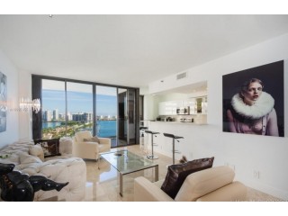 2800 Island Boulevard, Unit 1603  North Miami Beach, FL 33160