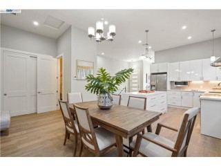 For sale by agent-1014 Pine Street  Oakland, CA 94607
