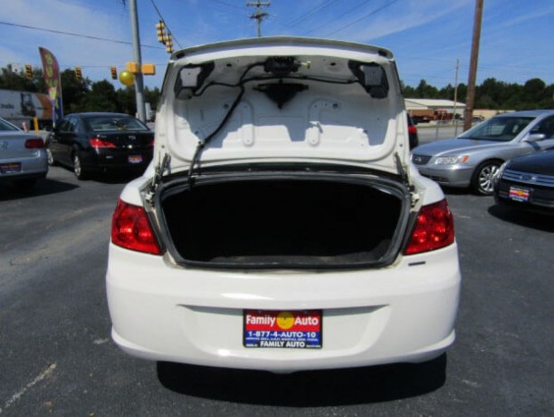 chrysler-sebring-2010-big-4
