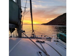 Sailboats Enhance Your Exploration of La Paz’s Waters