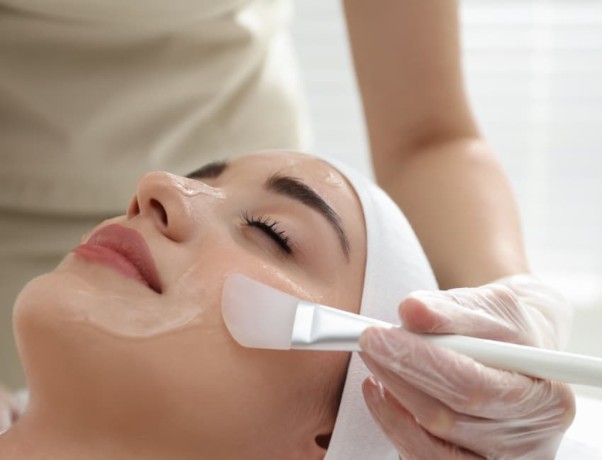 reveal-radiant-skin-with-professional-peels-big-0