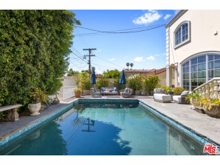 442 South Almont Drive  Beverly Hills, CA 90211
