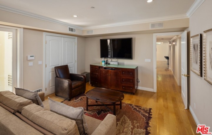 442-south-almont-drive-beverly-hills-ca-90211-big-3