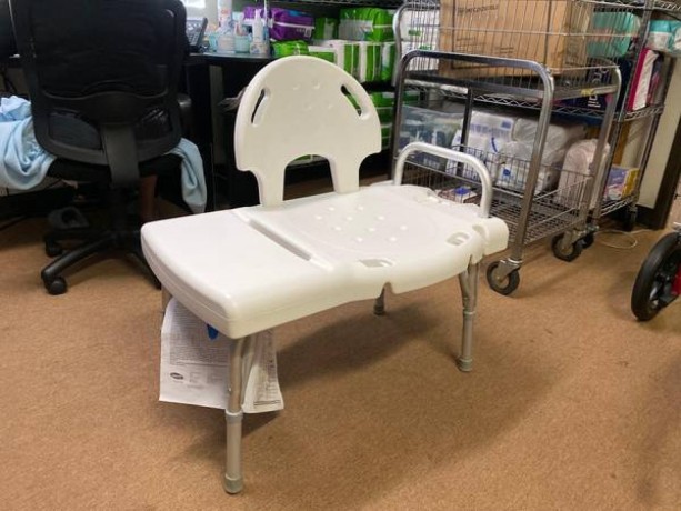 medical-equipment-for-seniors-rollators-wheelchairs-shower-chairs-and-more-big-1