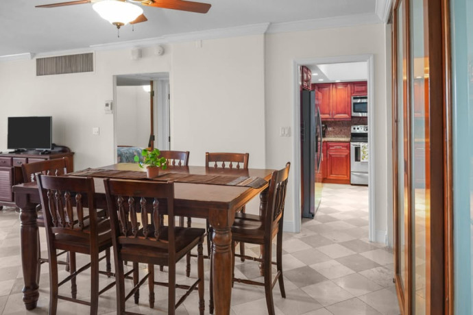 club-north-residence-in-the-heart-of-miami-beach-with-direct-oceanfront-view-big-1