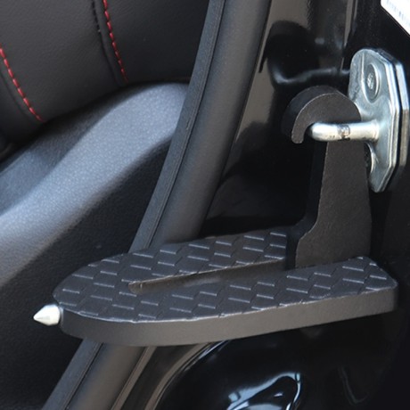 universal-car-footstep-big-0