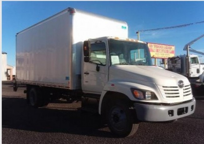 hino-box-truck-51k-miles-big-0